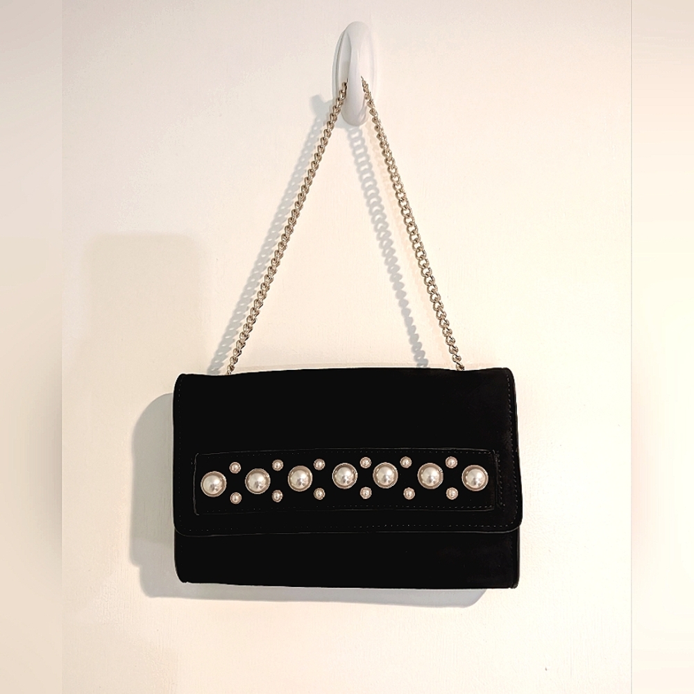 Prüne Black suede purse with pearls